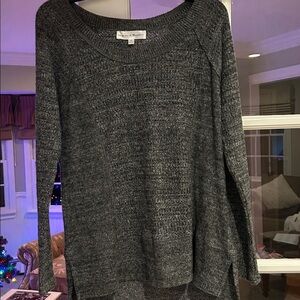 Chelsea & Theodore black Ribbed Long Sleeve Top